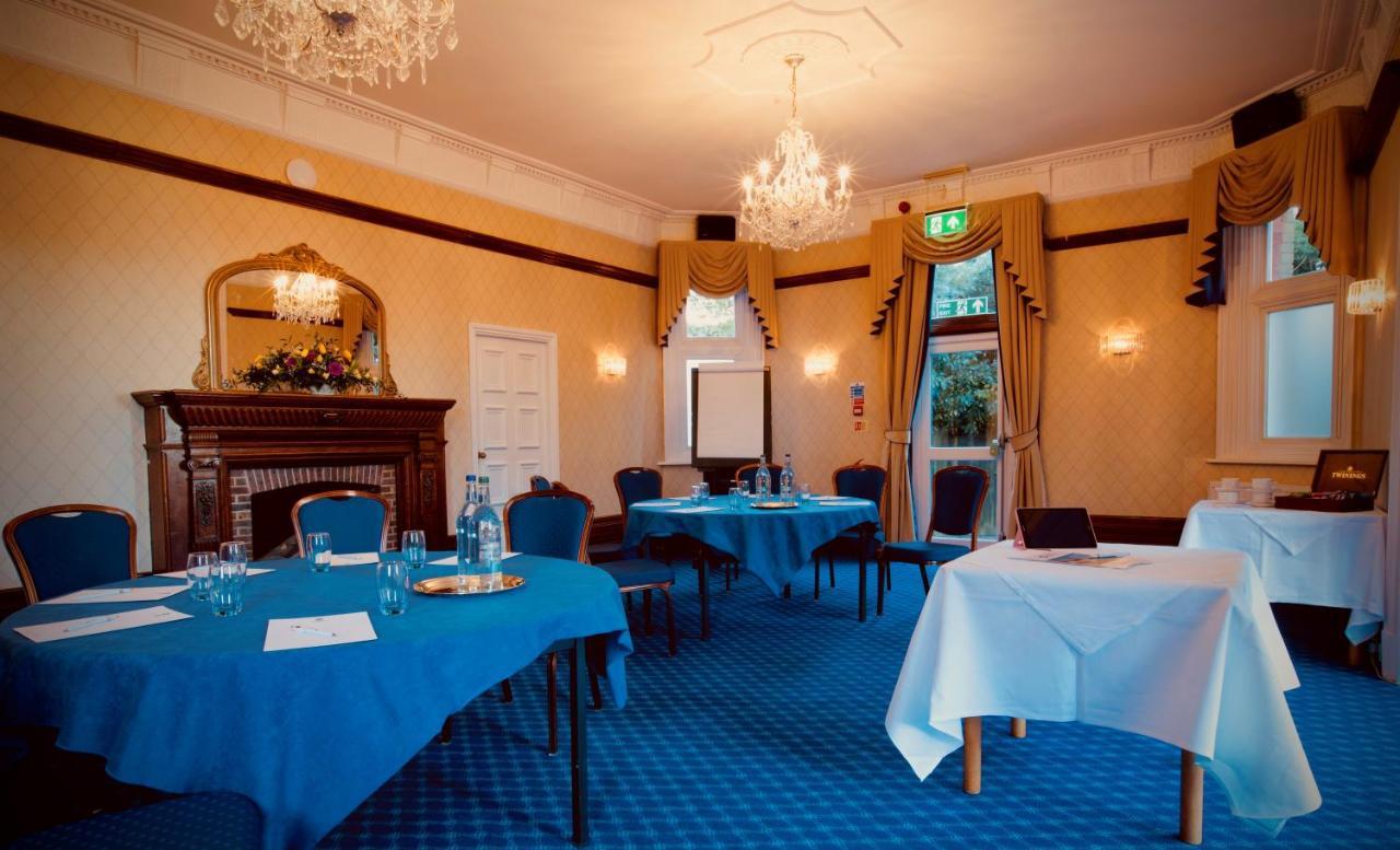 The Birch Hotel Haywards Heath Exteriör bild