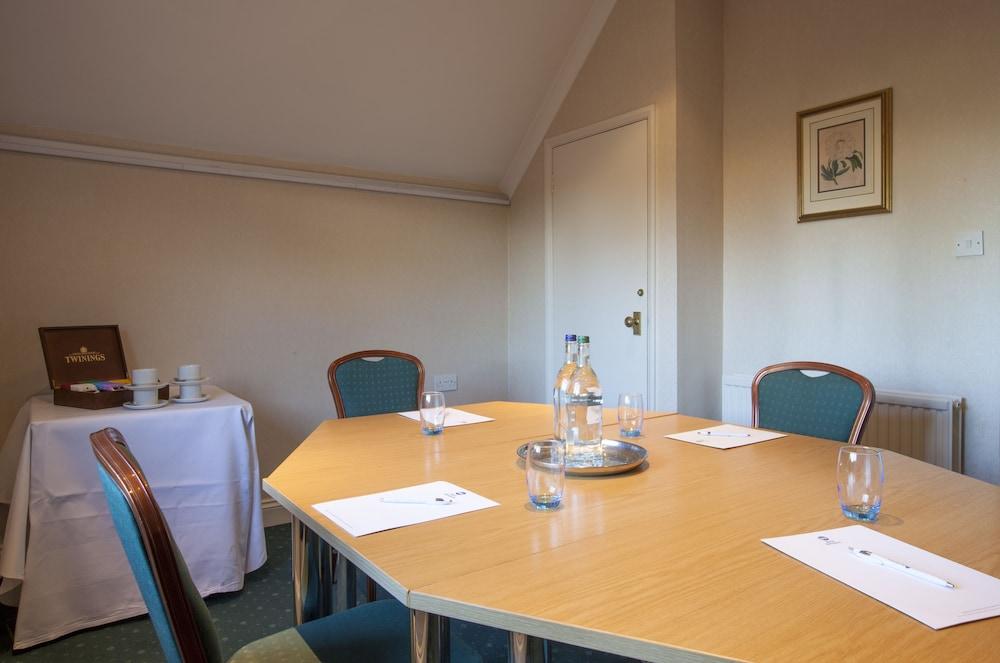 The Birch Hotel Haywards Heath Exteriör bild