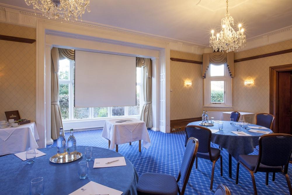 The Birch Hotel Haywards Heath Exteriör bild