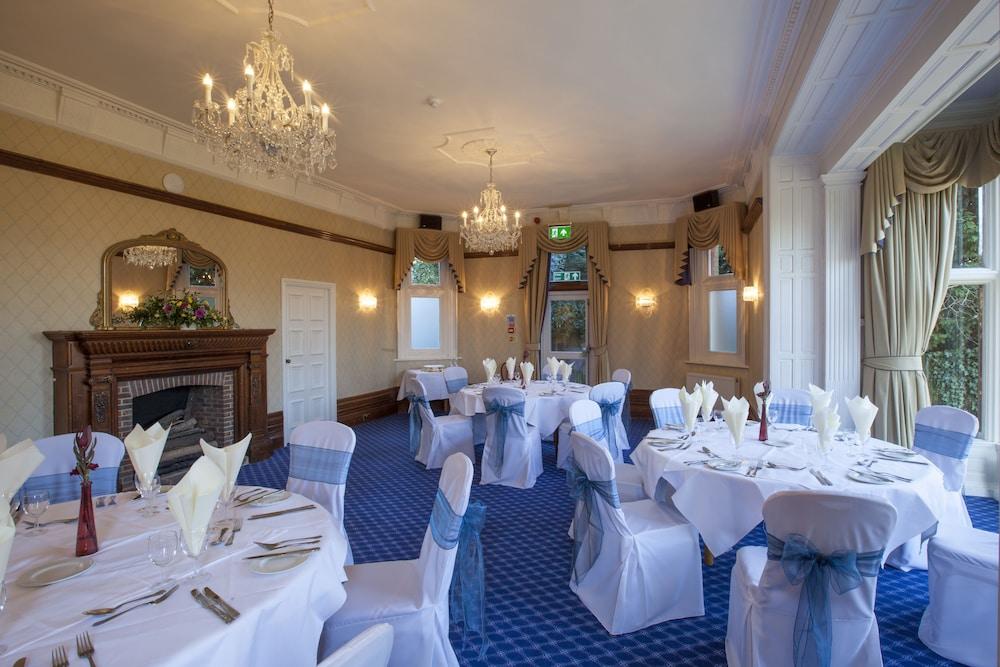 The Birch Hotel Haywards Heath Exteriör bild